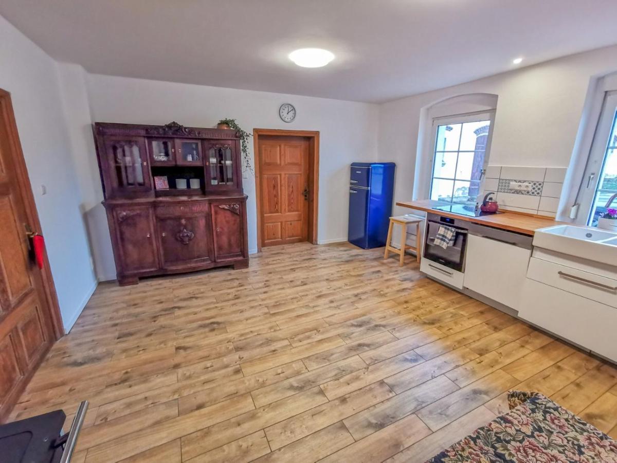 Apartment In Herrenhaus Gross Pinnow ภายนอก รูปภาพ